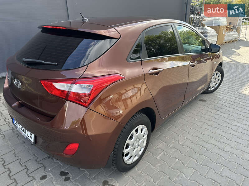 Хетчбек Hyundai i30 2013 в Хмельницькому