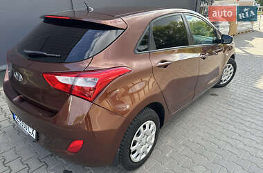 Хэтчбек Hyundai i30 2013 в 