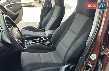 Хэтчбек Hyundai i30 2013 в 