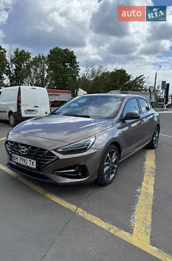 Хетчбек Hyundai i30 2022 в 