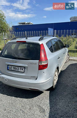 Універсал Hyundai i30 2010 в Дніпрі