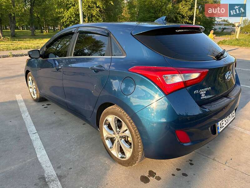 Хетчбек Hyundai i30 2014 в Синельниковому