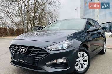 Хэтчбек Hyundai i30 2021 в 