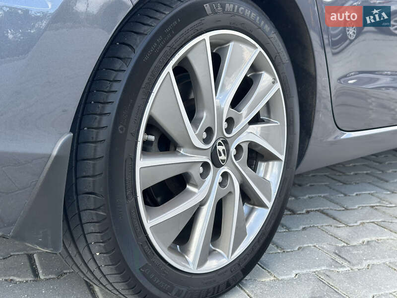 Фастбек Hyundai i30 2018 в Миколаєві