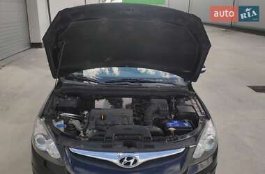 Универсал Hyundai i30 2012 в 