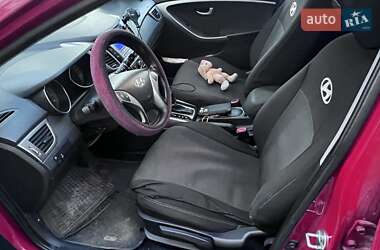 Хетчбек Hyundai i30 2013 в 