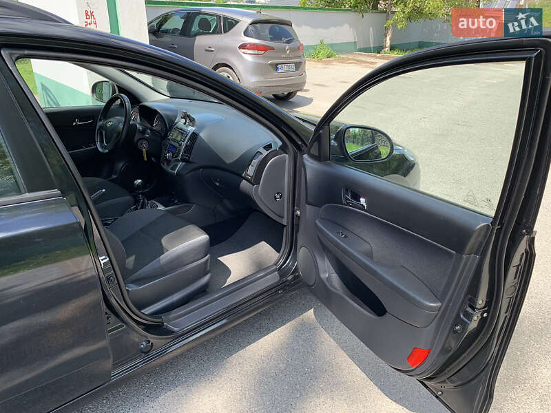 Универсал Hyundai i30 2009 в Виннице