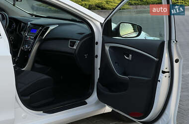 Хетчбек Hyundai i30 2013 в 