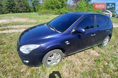Хетчбек Hyundai i30 2008 в 