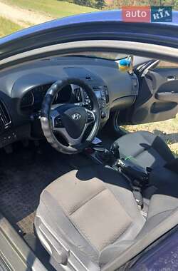 Хетчбек Hyundai i30 2008 в 