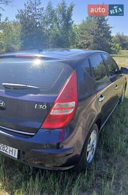Хетчбек Hyundai i30 2008 в 