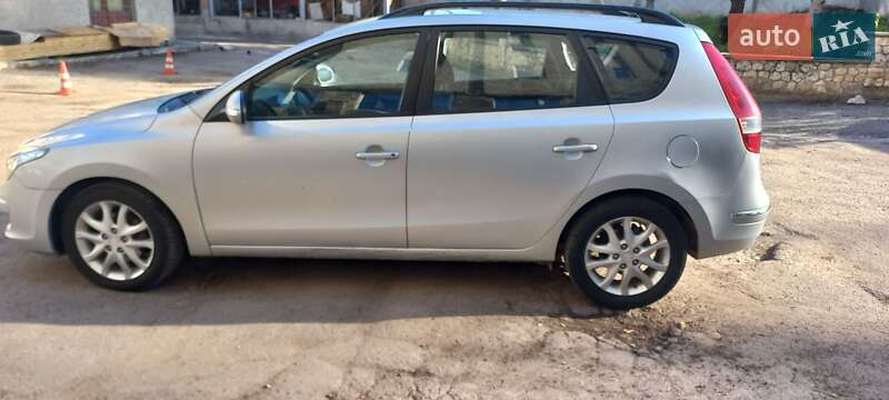 Универсал Hyundai i30 2008 в Тернополе