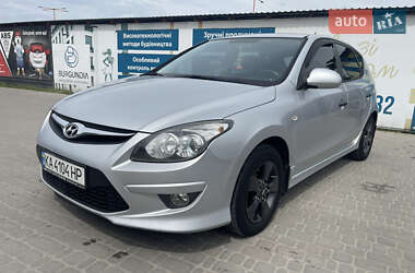 Хэтчбек Hyundai i30 2010 в Киеве