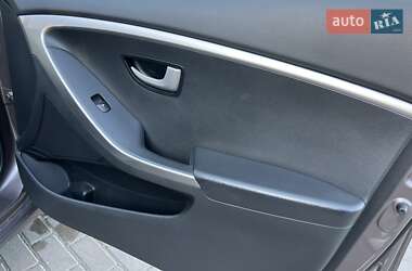 Хэтчбек Hyundai i30 2013 в 