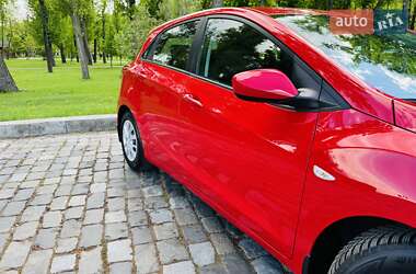 Хетчбек Hyundai i30 2013 в 