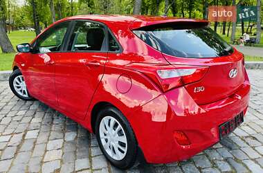 Хетчбек Hyundai i30 2013 в 