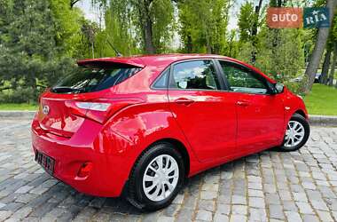 Хетчбек Hyundai i30 2013 в 