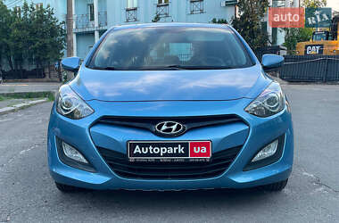Хетчбек Hyundai i30 2013 в 