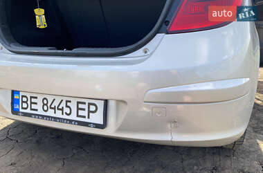 Хэтчбек Hyundai i30 2010 в 