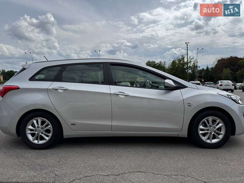 Универсал Hyundai i30 2012 в Харькове