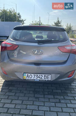 Хэтчбек Hyundai i30 2013 в 