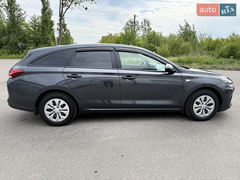 Универсал Hyundai i30 2021 в Львове