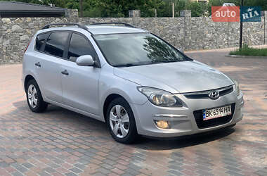 Універсал Hyundai i30 2009 в Звягелі
