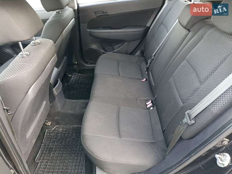 Универсал Hyundai i30 2010 в Львове