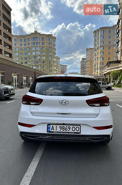 Хетчбек Hyundai i30 2022 в 