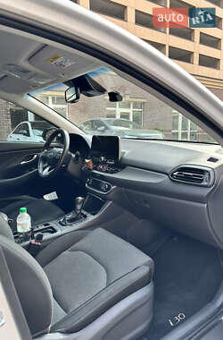 Хетчбек Hyundai i30 2022 в 