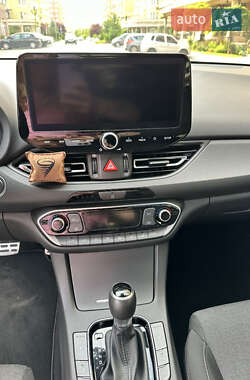 Хетчбек Hyundai i30 2022 в 