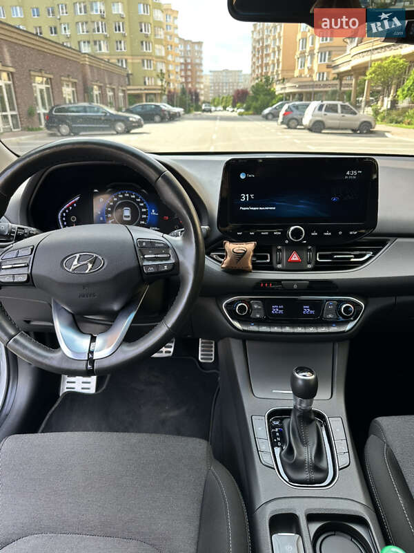 Хетчбек Hyundai i30 2022 в Софіївській Борщагівці