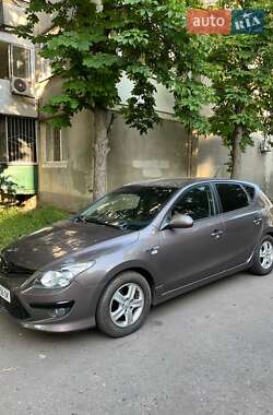 Хэтчбек Hyundai i30 2011 в Одессе