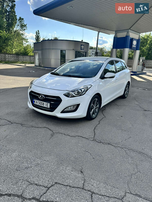 Hyundai i30 2015