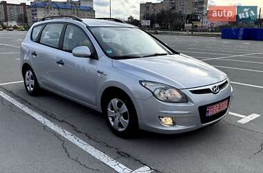 Універсал Hyundai i30 2010 в 