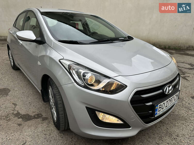 Hyundai i30 2016