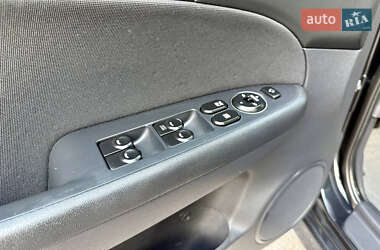 Хэтчбек Hyundai i30 2010 в 