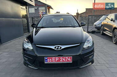 Универсал Hyundai i30 2010 в 