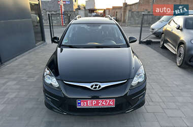 Универсал Hyundai i30 2010 в 