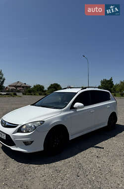 Универсал Hyundai i30 2010 в Ужгороде