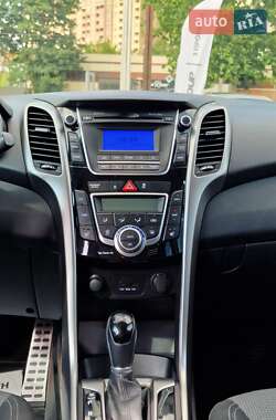 Хэтчбек Hyundai i30 2014 в 