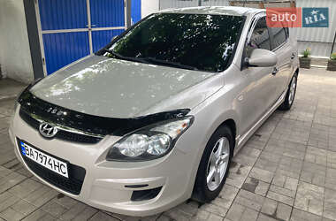 Хэтчбек Hyundai i30 2009 в Кропивницком