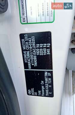 Хетчбек Hyundai i30 2012 в 