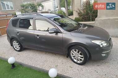 Универсал Hyundai i30 2009 в 