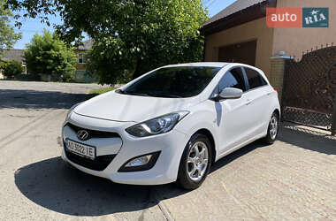 Хэтчбек Hyundai i30 2013 в Сваляве