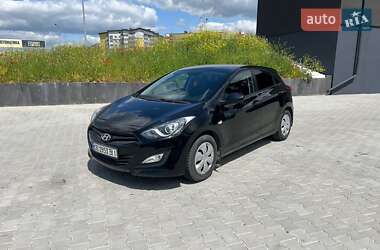Хэтчбек Hyundai i30 2012 в Тернополе
