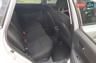 Хэтчбек Hyundai i30 2011 в 