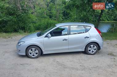 Хэтчбек Hyundai i30 2011 в Киеве