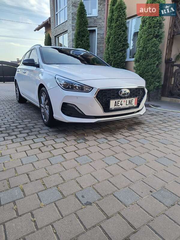 Універсал Hyundai i30 2018 в Ужгороді