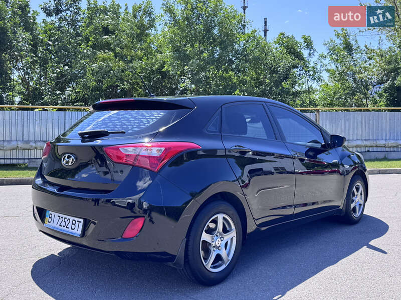 Хэтчбек Hyundai i30 2013 в Полтаве